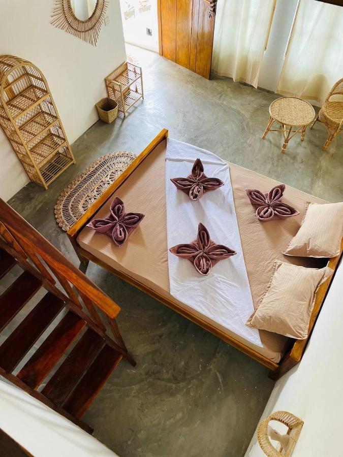 Pompon Hotel Pottuvil Bagian luar foto