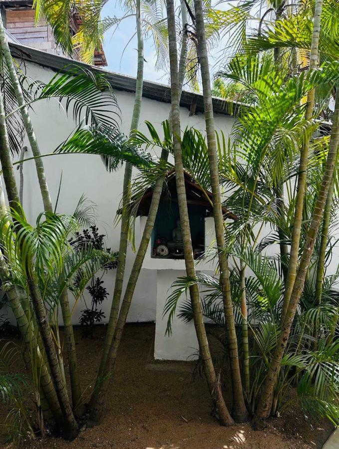 Pompon Hotel Pottuvil Bagian luar foto