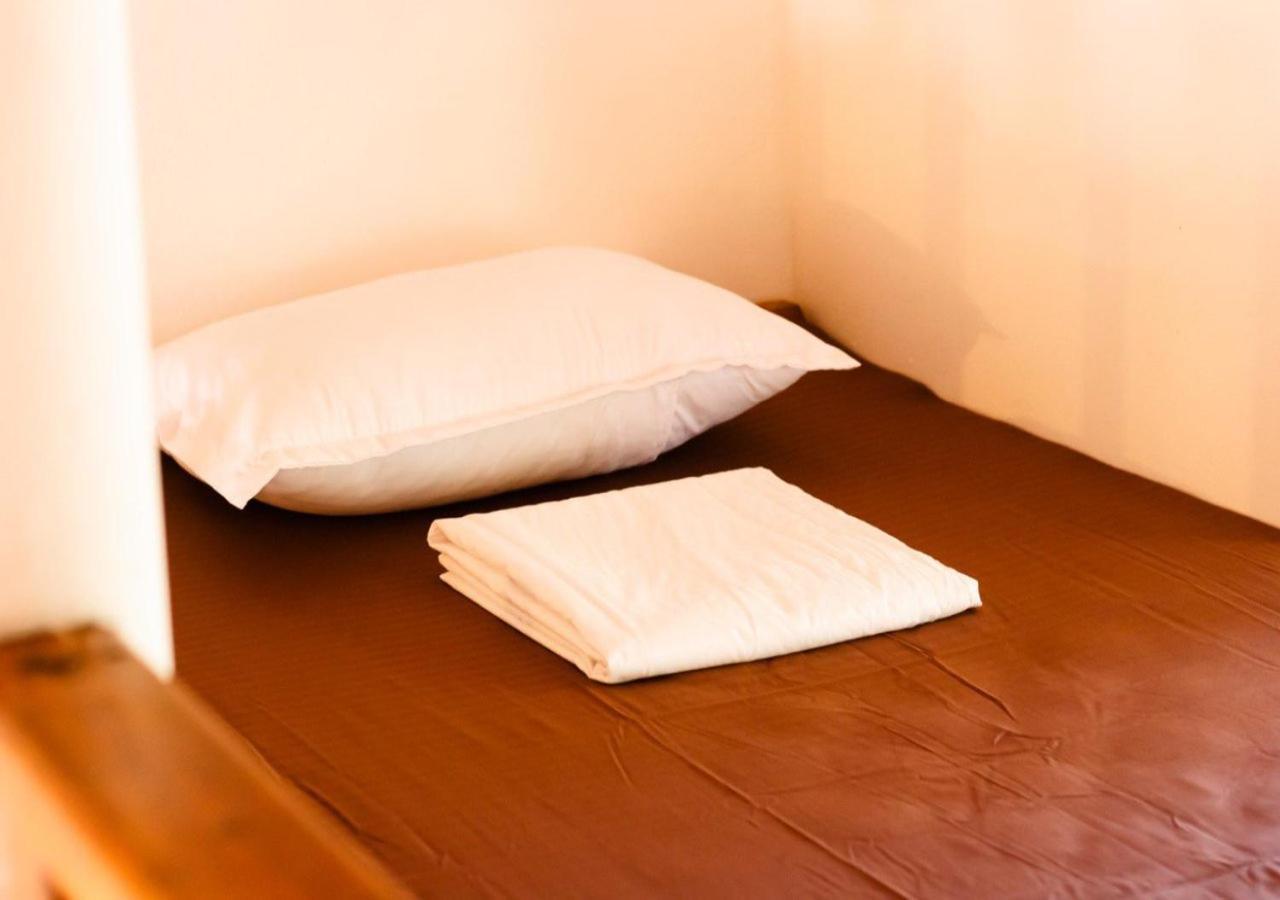 Pompon Hotel Pottuvil Bagian luar foto